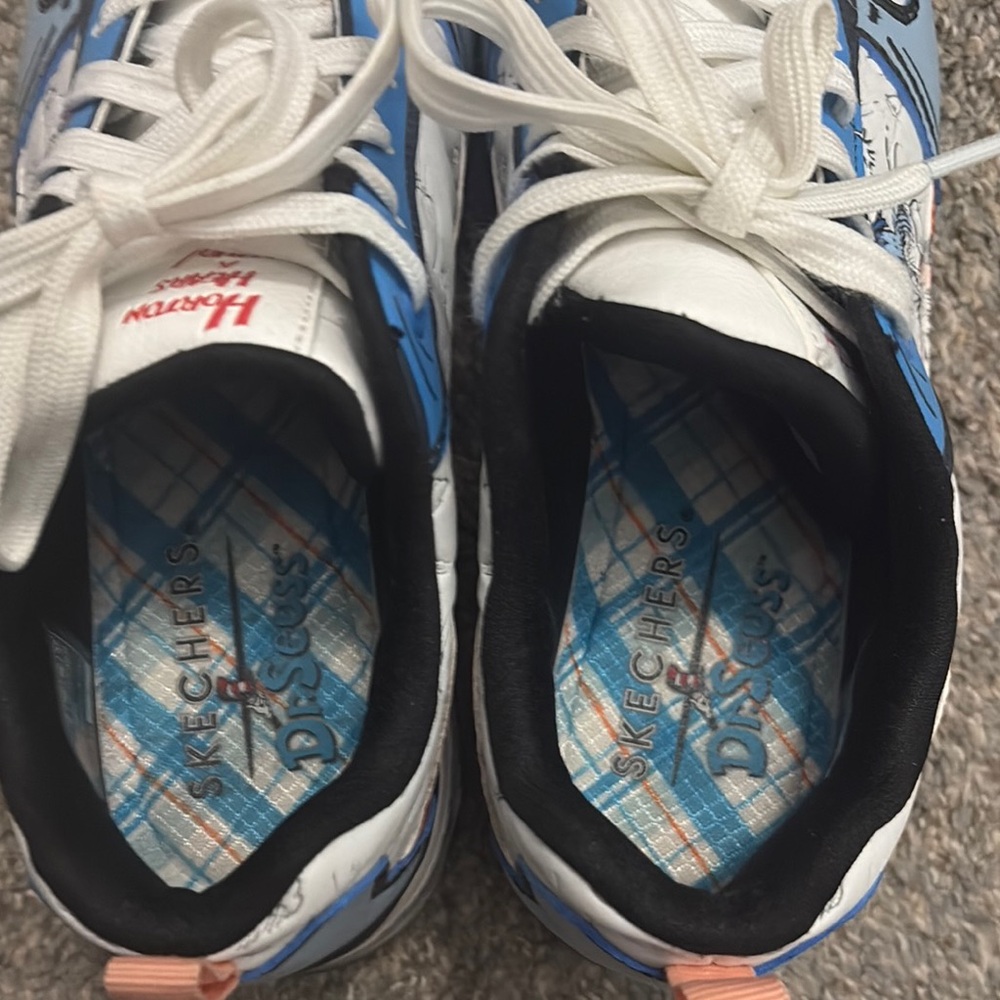 Special Edition Dr Seuss Skechers - Picture 5 of 7
